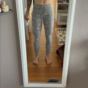 Victoria secret knock out leggings